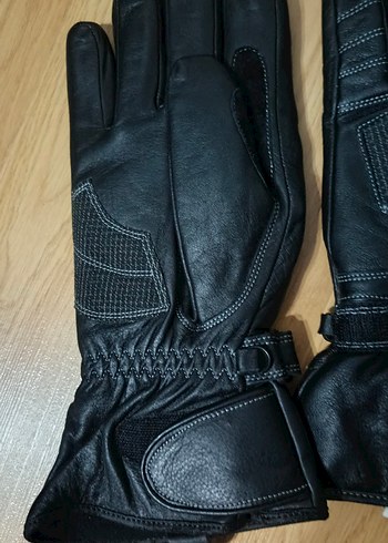 Siyah Eldiven - Görsel 3