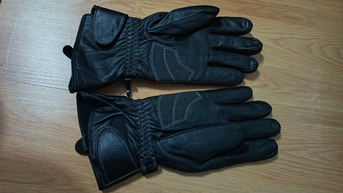 Siyah Eldiven - Görsel 2