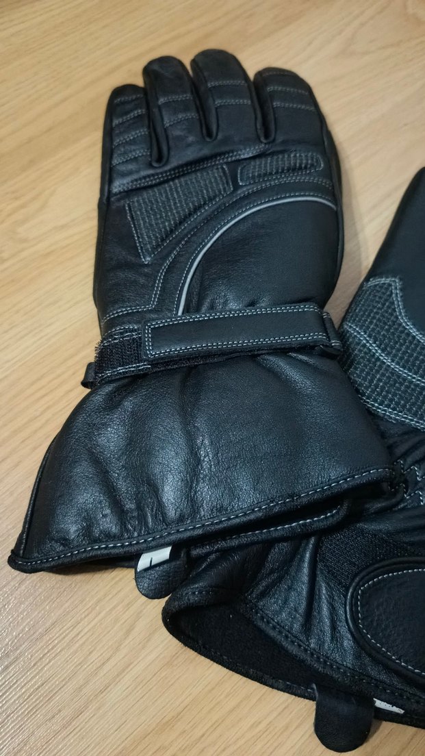 Siyah Eldiven - Görsel 5