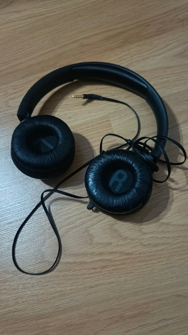 JBL Kablolu Kulaklık(açıklamayı okuyunuz) - Görsel 2