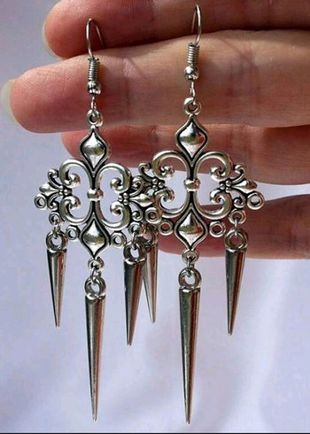 Boncuklu Siyah Gotik Kadın Küpe - Görsel 2