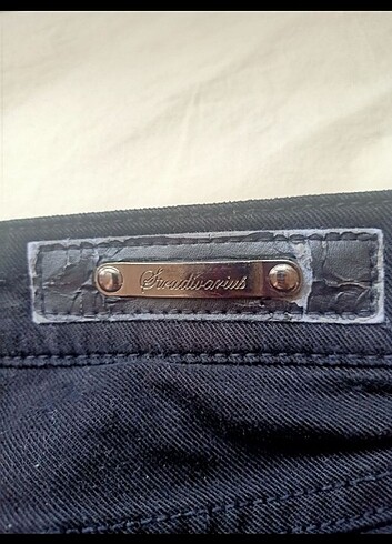 s Beden Killstar gothic yırtık pantolon