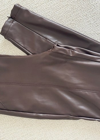 Deri Kumaş Koyu Kahverengi Midi Pantolon - Görsel 2