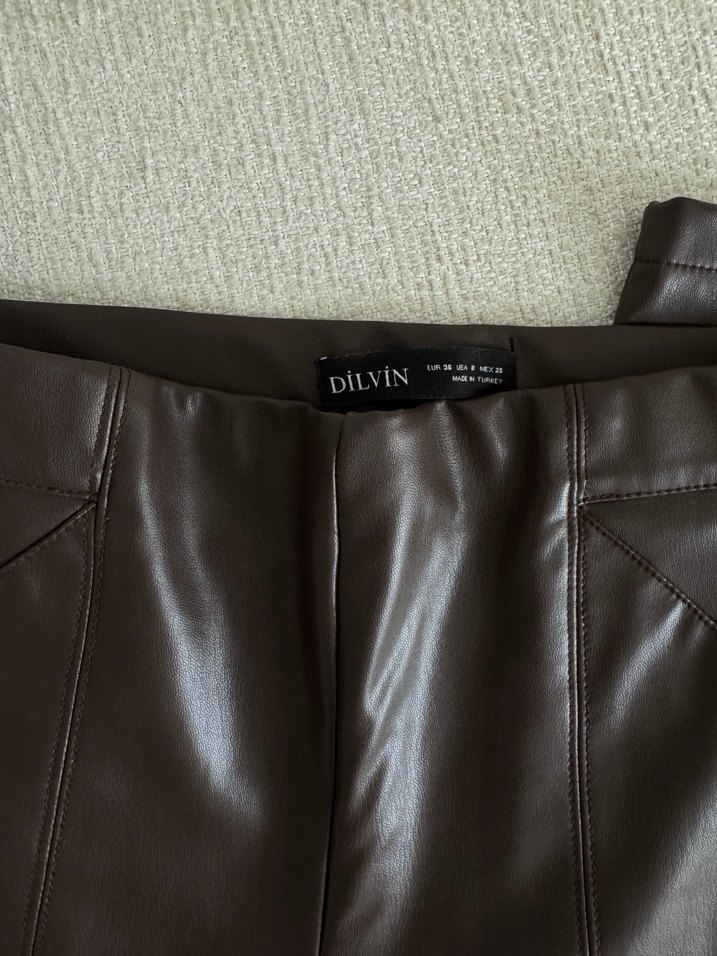 Deri Kumaş Koyu Kahverengi Midi Pantolon - Görsel 4