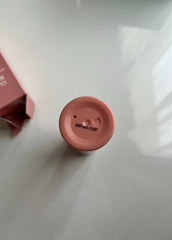 Glow Block Işıltılı Güneş Koruyucu SPF50 - Görsel 4