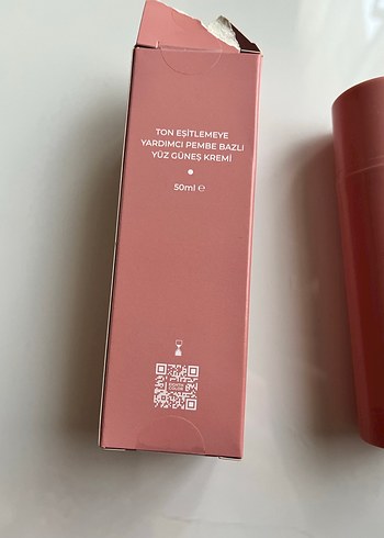 Glow Block Işıltılı Güneş Koruyucu SPF50 - Görsel 3