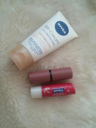 Essence Nivea Bb krem Essence ve nivea ruj