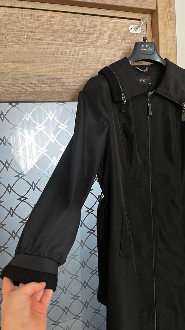 Doque Uzun Siyah Gotik Fermuarlı Kadın Kaban - Görsel 3