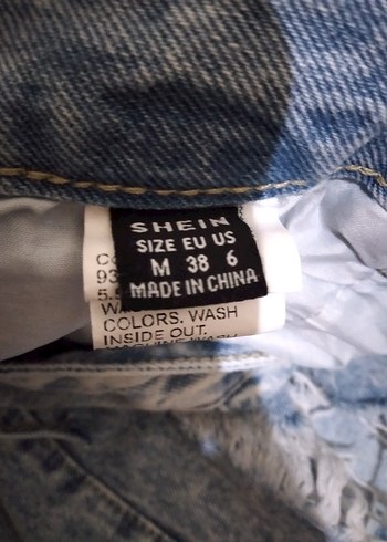 Kadın Gri Yırtık Bol Kesim Mini Denim Şort - Görsel 3