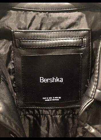 s Beden siyah Renk Bershka deri ceket