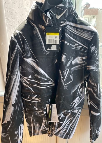 ORİJİNAL NİKE HAFİF VE HAVA ALABİLEN KUMAŞ RÜZGARLIK - Görsel 3