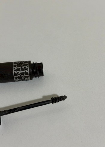 Dior renkli kaş jeli - Görsel 3