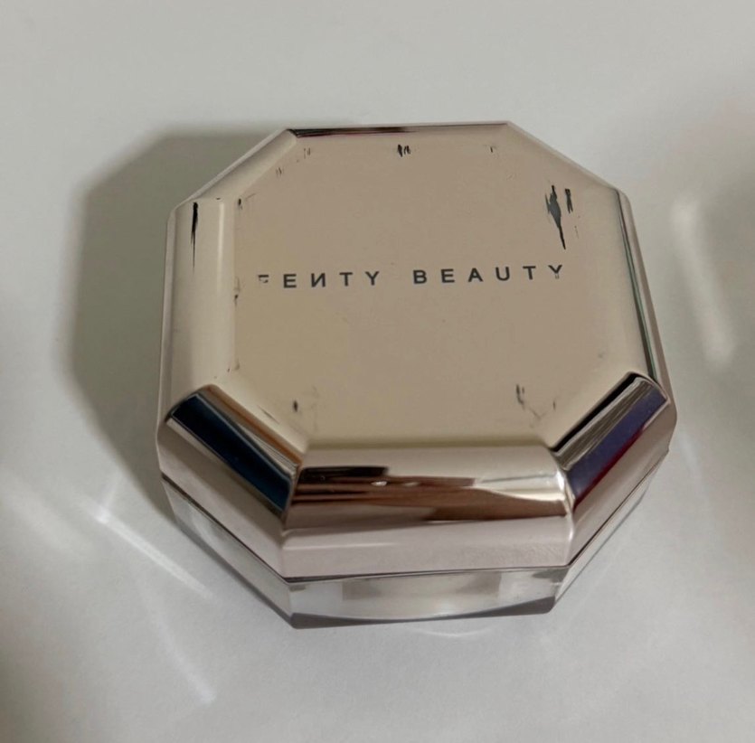 Tam boy Fenty beauty pudra butter 02 - Görsel 3