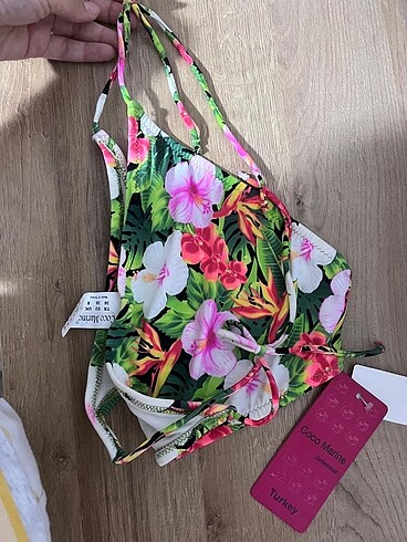 Diğer Bikini altı