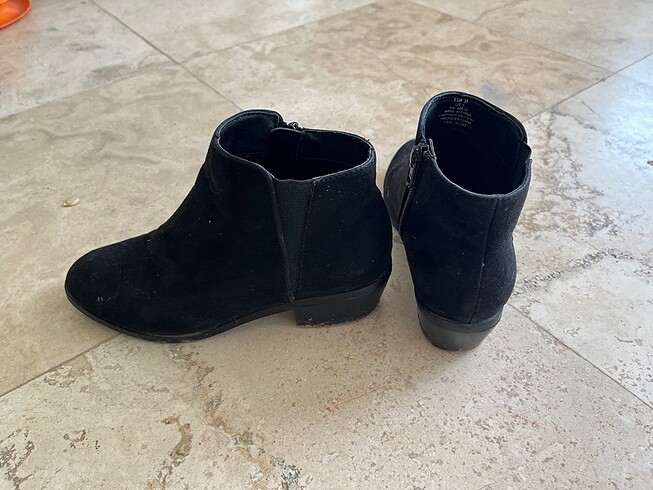 35 Beden Bershka nubuk bot