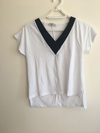 Yaka detay tshirt