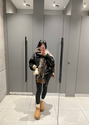 Ugg camel bot