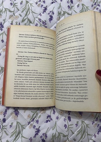 Platon Bir Gün Kolunda Bir Ornitorenkle