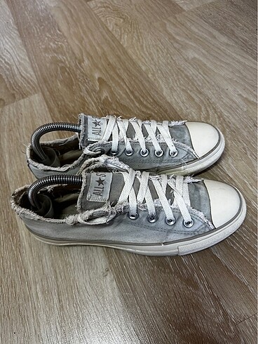 39 Beden Converse özel seri spor ayakkabı