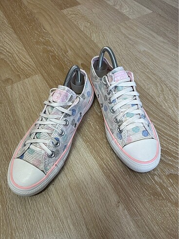 Converse spor ayakkabı