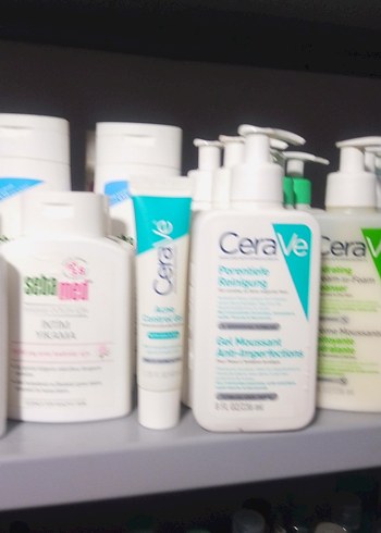 CeraVe Nemlendirici Köpüren Yüz Temizleyici - Görsel 10