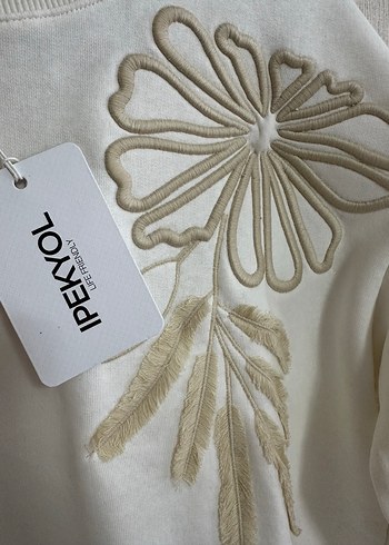 İPEKYOL nakışlı Sweatshirt - Görsel 3