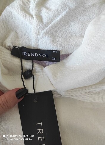 Trendyol & Milla Kadın Tül Detaylı Sweatshirt