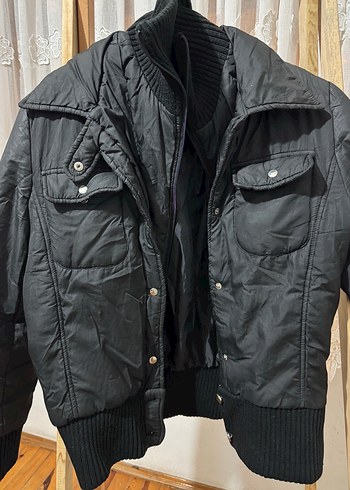 40 Beden siyah Renk Şişme Mont