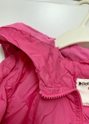 8 Yaş Beden pembe Renk Kız Çocuk Parlak Pembe Fermuarlı Yağmurluk