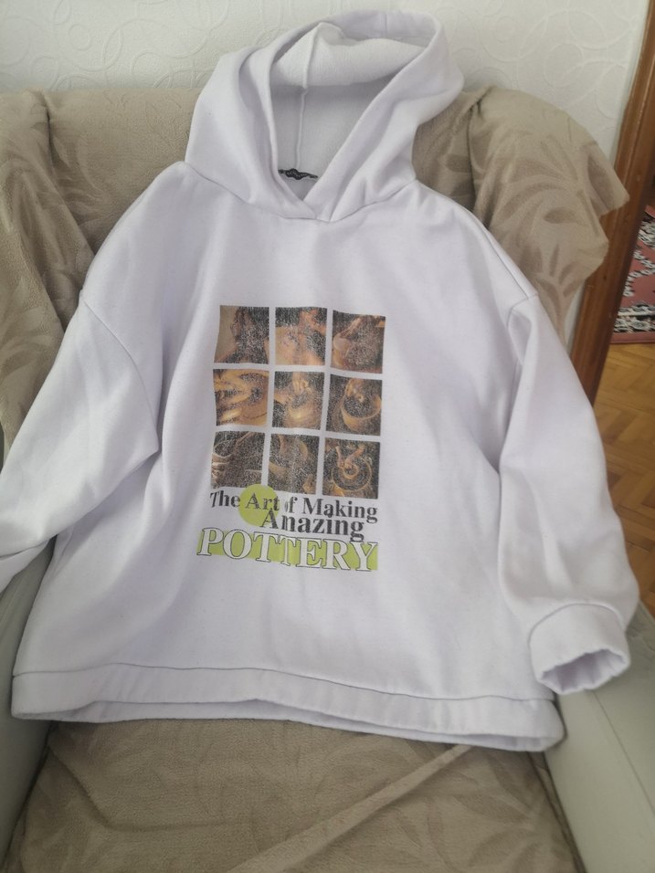 Beyaz Baskılı Kapüşonlu Kadın Sweatshirt - Görsel 4