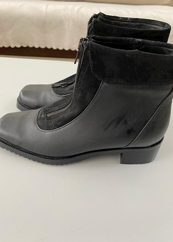 Fermuarlı Siyah Süet Kadın Dolgu Topuk Bot - Görsel 4