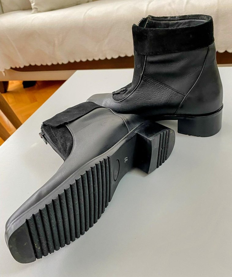 Fermuarlı Siyah Süet Kadın Dolgu Topuk Bot - Görsel 2
