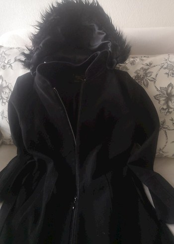 Kürklü Siyah Uzun Kadın Kaban - Görsel 3