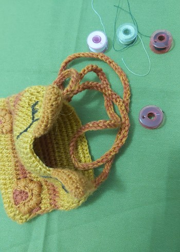 Renkli Örgü Kedi Figürlü Çanta - Görsel 3