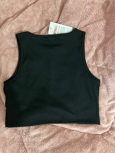 Siyah crop - Görsel 2