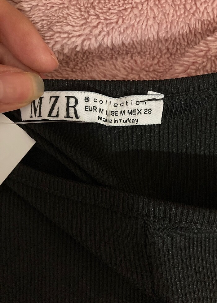 Siyah crop - Görsel 3