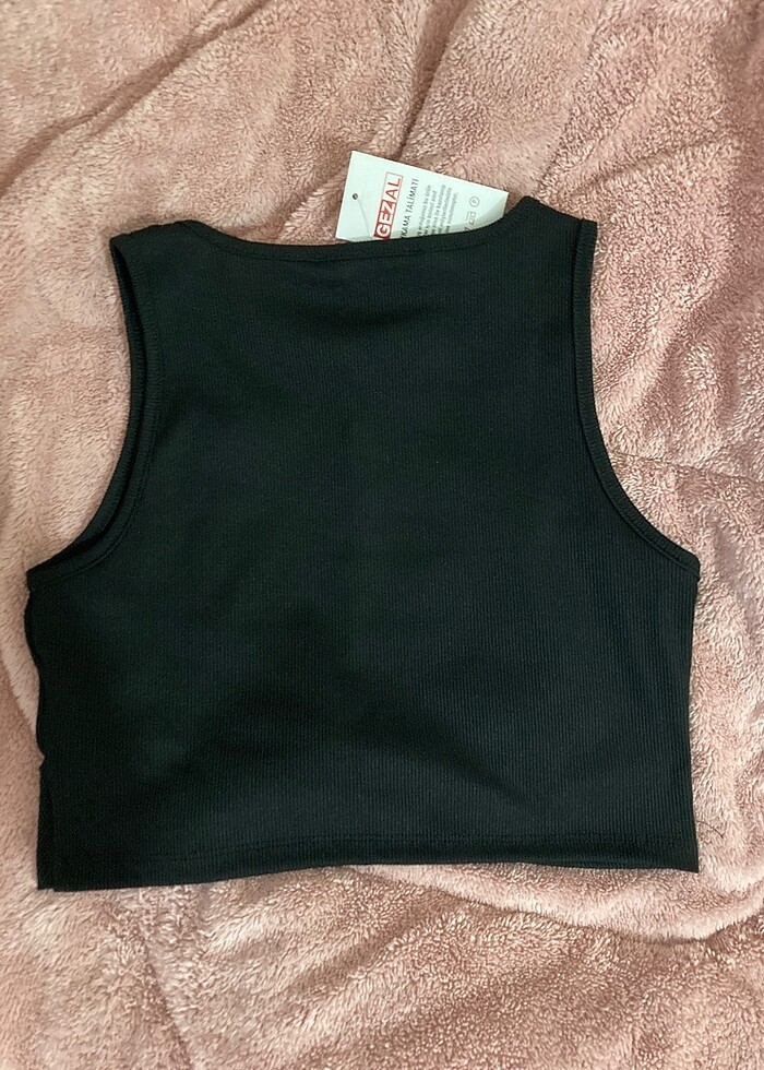 Siyah crop - Görsel 2