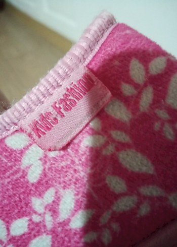 Kız Çocuk Pembe Desenli Sıcak Ev Terliği - Görsel 13