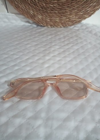 Şeffaf açık renkli Kadın Gözlük - Görsel 3