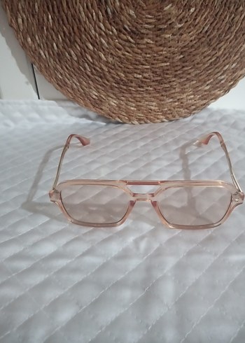 Şeffaf açık renkli Kadın Gözlük - Görsel 2