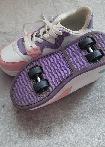 tekerlekli ayakkabi - Görsel 3