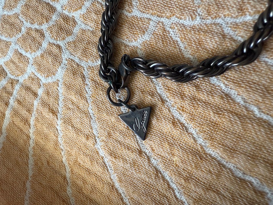 Guess marka Bileklik - Görsel 3