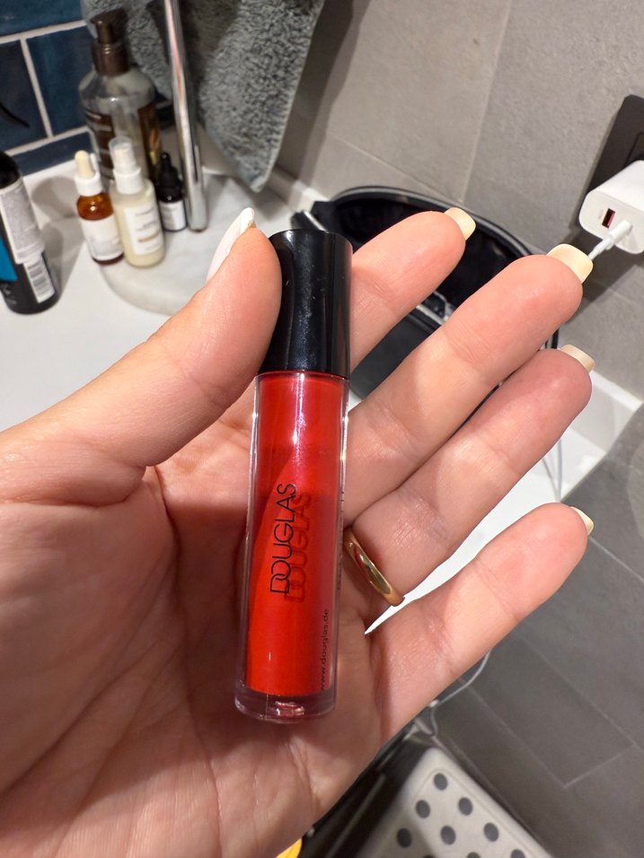 Douglas Kırmızı Ruj - Görsel 3