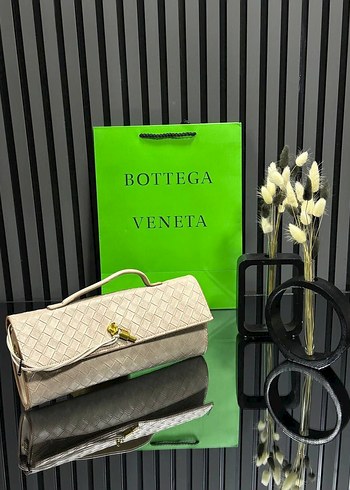 Beyaz Deri Bottega Veneta Kadın Çanta