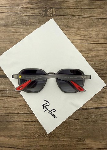 Beden Ray-Ban Gri Klasik Erkek Güneş Gözlüğü