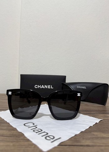 Chanel Siyah Parlak Chanel Kadın Güneş Gözlüğü