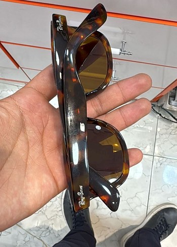 Beden Ray-Ban Koyu Kahverengi Retro Kadın Güneş Gözlüğü
