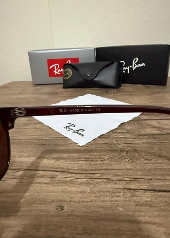  Beden Ray-Ban Koyu Kahverengi Retro Kadın Güneş Gözlüğü
