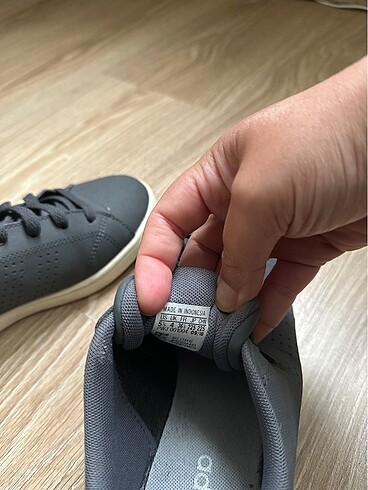 36,5 Beden Adidas Kadın Spor Ayakkabı
