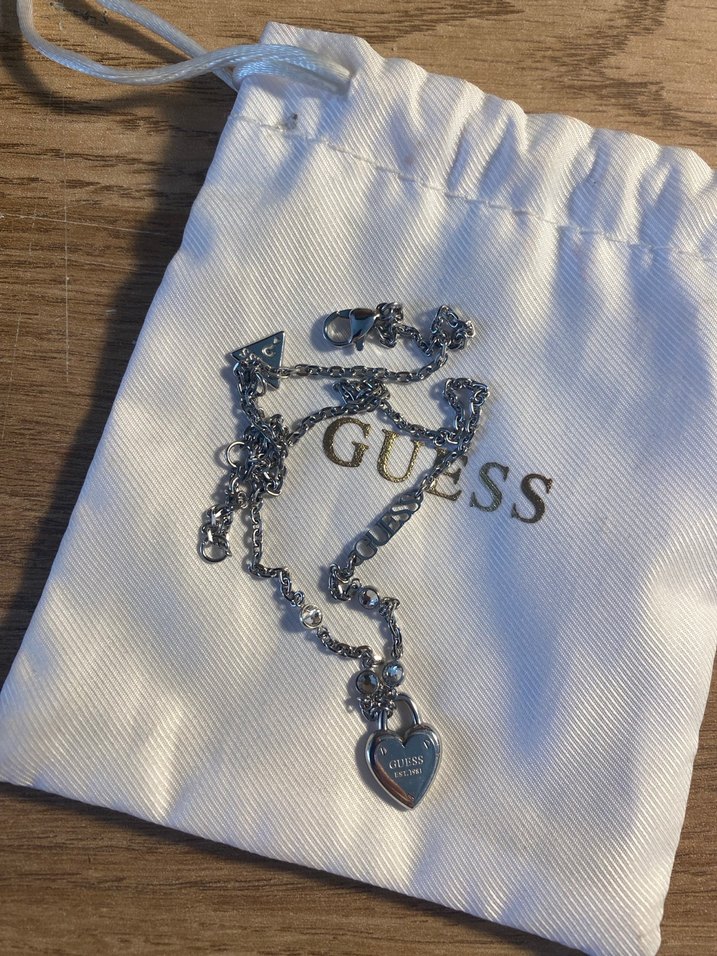 Guess silver kolye - Görsel 3